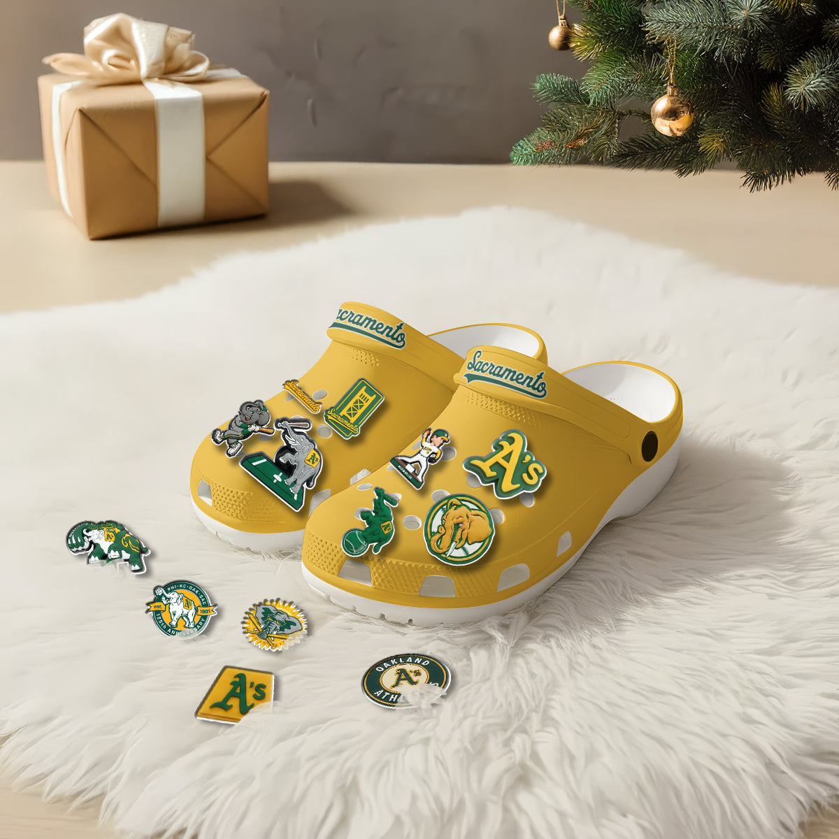 OAK Yellow Clogs 2026 - Charms Gift Set